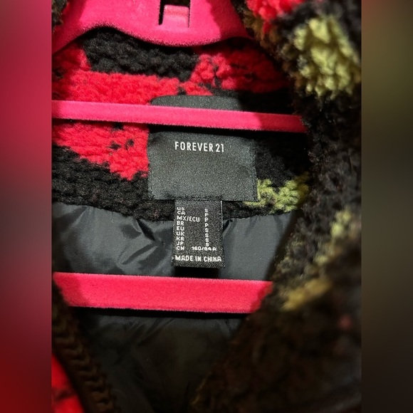 Forever 21 cropped teddy bear jacket roses S - Picture 6 of 7